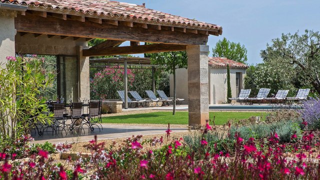 PROVENCE Vente Propriété EYGALIÈRES - Vue Alpilles - 300 m²