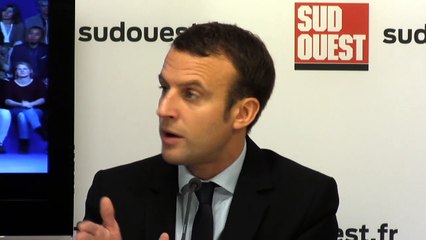 Emmanuel Macron : "c'est une erreur de vouloir faire des économies en déremboursant des soins"