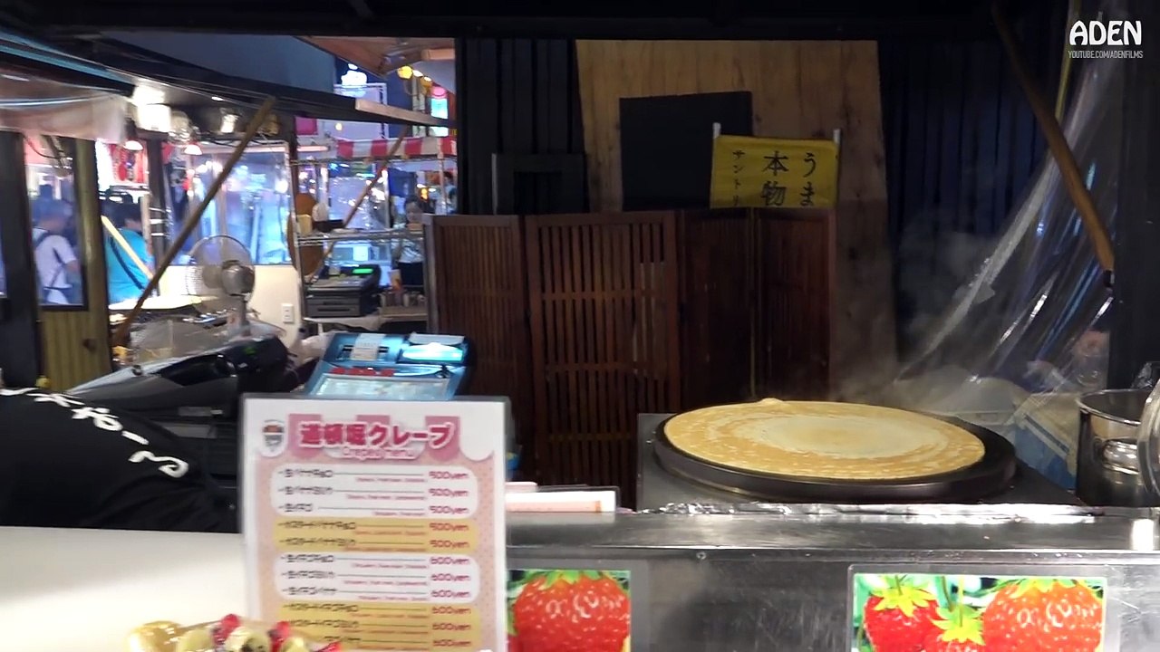 Japanese Street Food - Creamy Strawberry Crepes