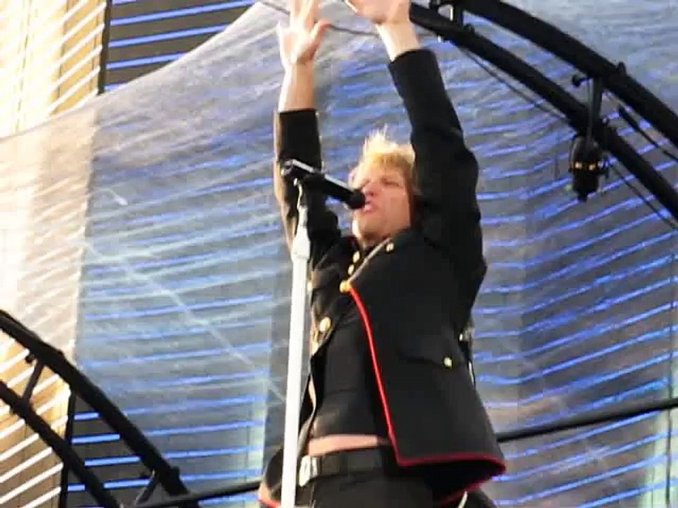 Bon Jovi - Runaway TIME MACHINE - Dublin 2006