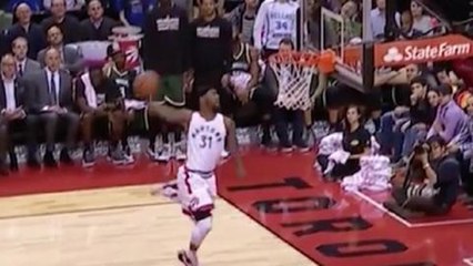 Terence Ross BRICKS Epic Windmill Dunk "SHAQTIN A FOOL"