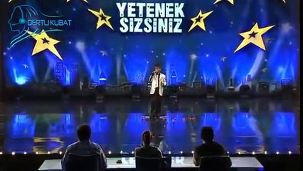 Video herunterladen: Yetenek Sizsiniz Türkiye Şahin Kendirci= Zorunamı