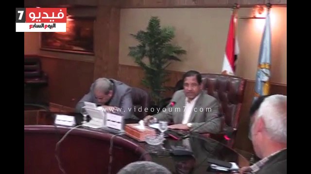 محافظ الغربية يستعرض مشروعات مياه الشرب والصرف الصحى بمدن وقرى المحافظة