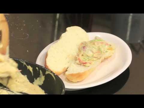 سندوتش هوت دوج في صوص الجبنة - موز بالزبادي والعسل | سندوتش وحاجة ساقعة الحلقة كاملة