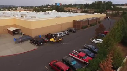 This is why you never steal a Jeep's parking spot!