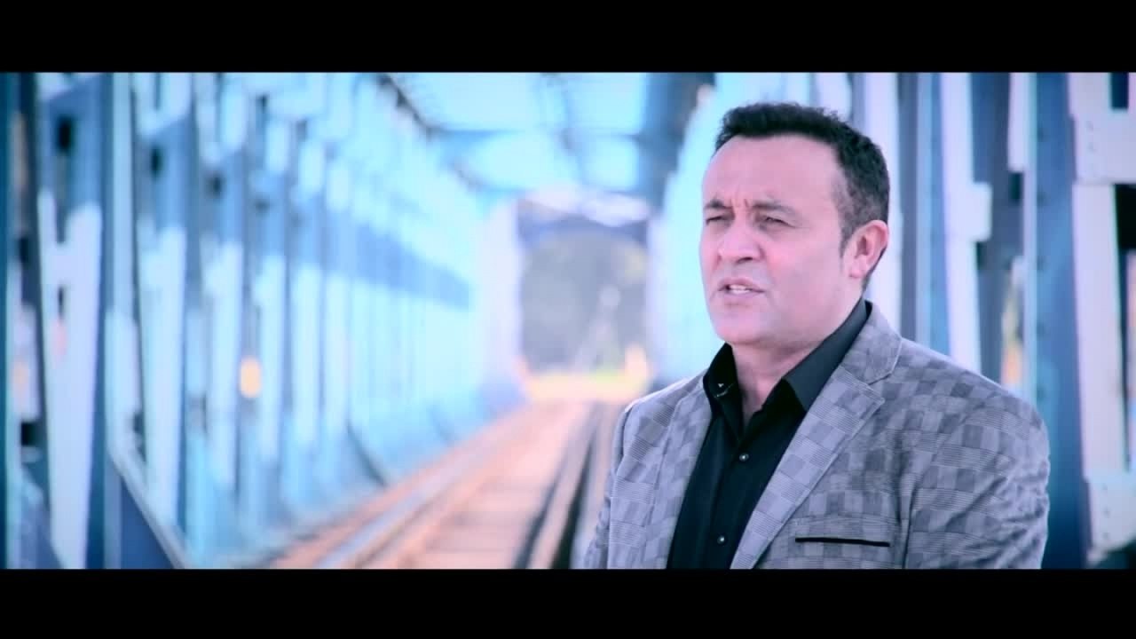 Ali Saygılı - Türk Halk Müziği Türküleri / Oy Ömrüme