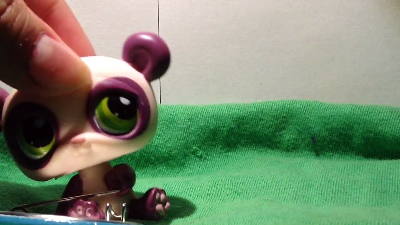 Delicious gummy bear ( robot chicken )