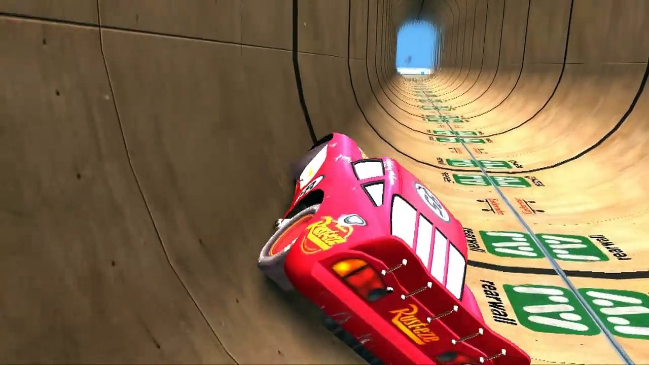 Frozen en español y Hombre Araña presentan el videojuego de carreras de autos Cars