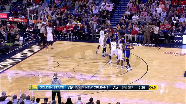 Stephen Curry Gets Hi-Five From Pelicans Coach vs Pelicans Dec 13, 2016 2016-17 NBA Season [Full HD,1920x1080p].