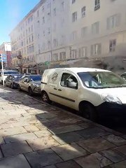 BAstia : Une voiture en feu sur le boulevard Paoli