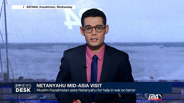 Two Israeli policemen injured in stabbing attack in Jerusalem
