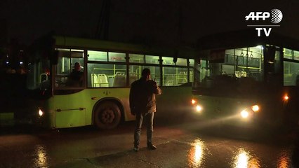 تعليق الاتفاق لاجلاء المقاتلين والمدنيين من شرق حلب
