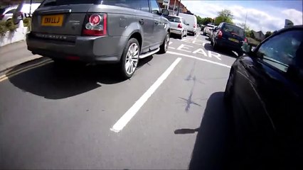 AK13ATY Gets aggressive with cyclist in bike box