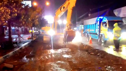 Caterpillar 320D asphalt rake create repaired