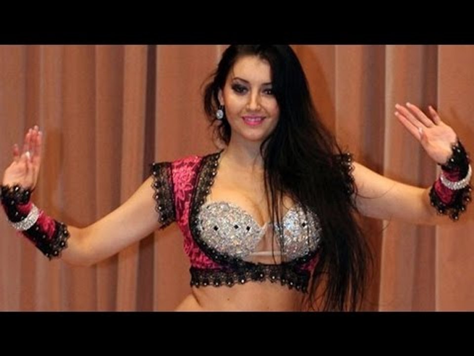 Belly Dancing Steps | Belly Dance Classes By Hottest Belly Dancer