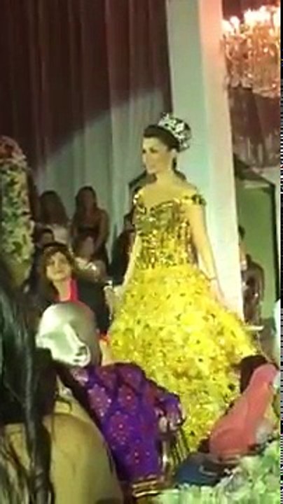 زواج حفيدة صدام حسين ساره بنت حلا صدام والعريس يزن فستانها من الذهب وتاجها الماس