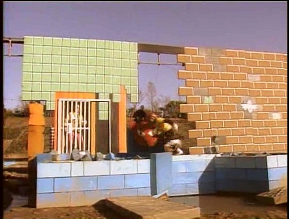 Most Extreme Elimination Challenge 322  Lumber Industry Vs. Broadcast News