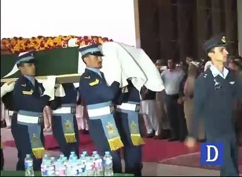 Funeral prayers of Junaid Jamshed offered at