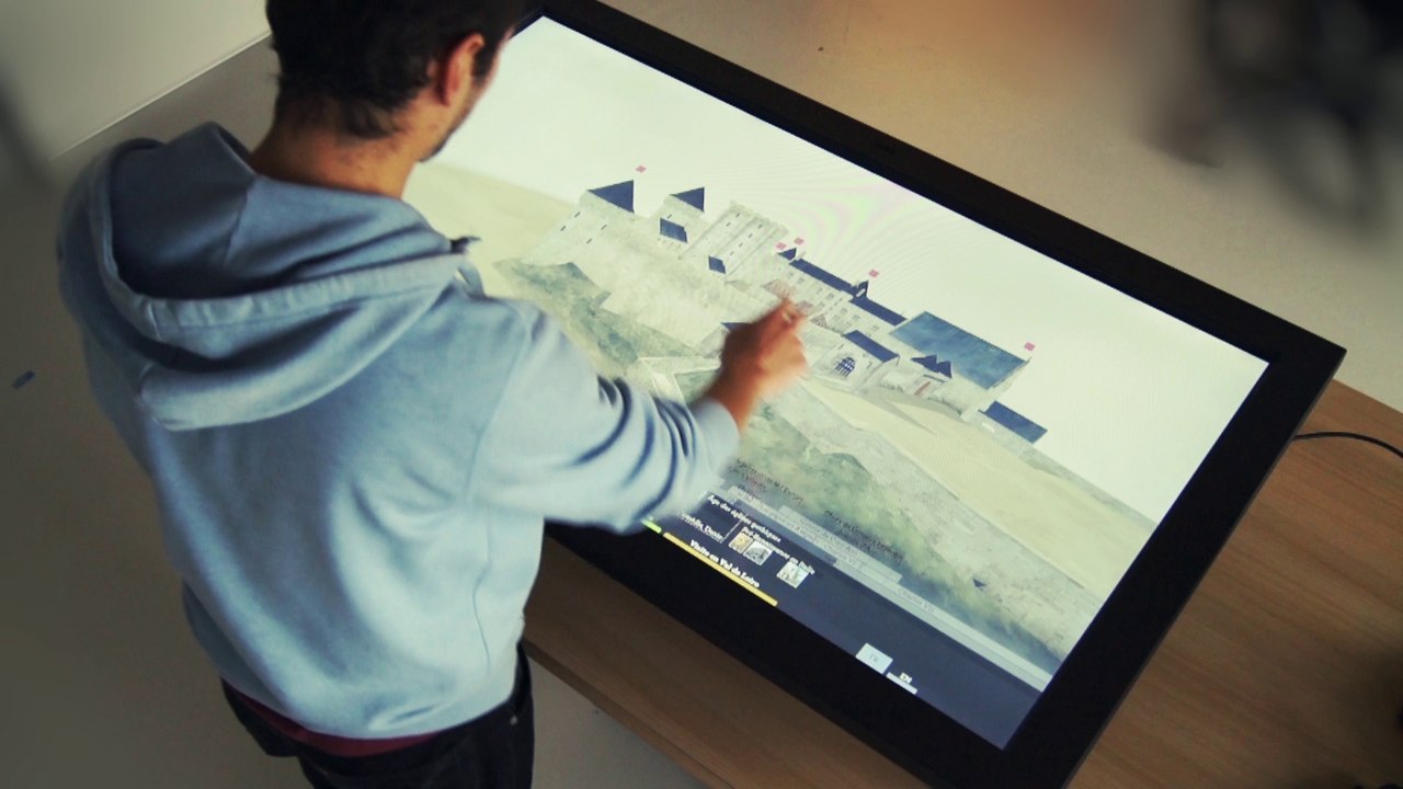 Table multitouch pour le château de Blois