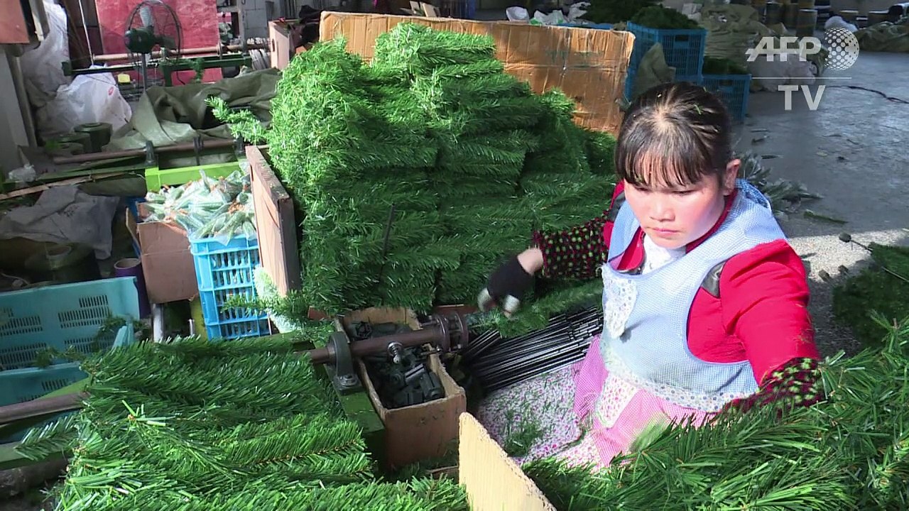 Hauptstadt der Plastikweihnachtsbäume liegt in China