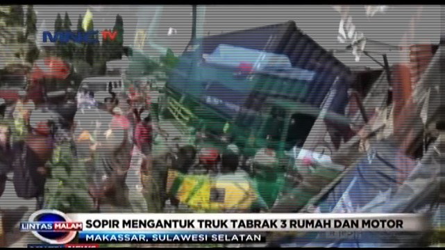 Sopir Ngantuk, Truk Tabrak Tiga Rumah