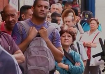 Sigue el drama por cambio de billetes en Venezuela