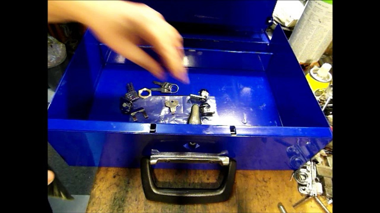 Geldkasette Schloss erneuern