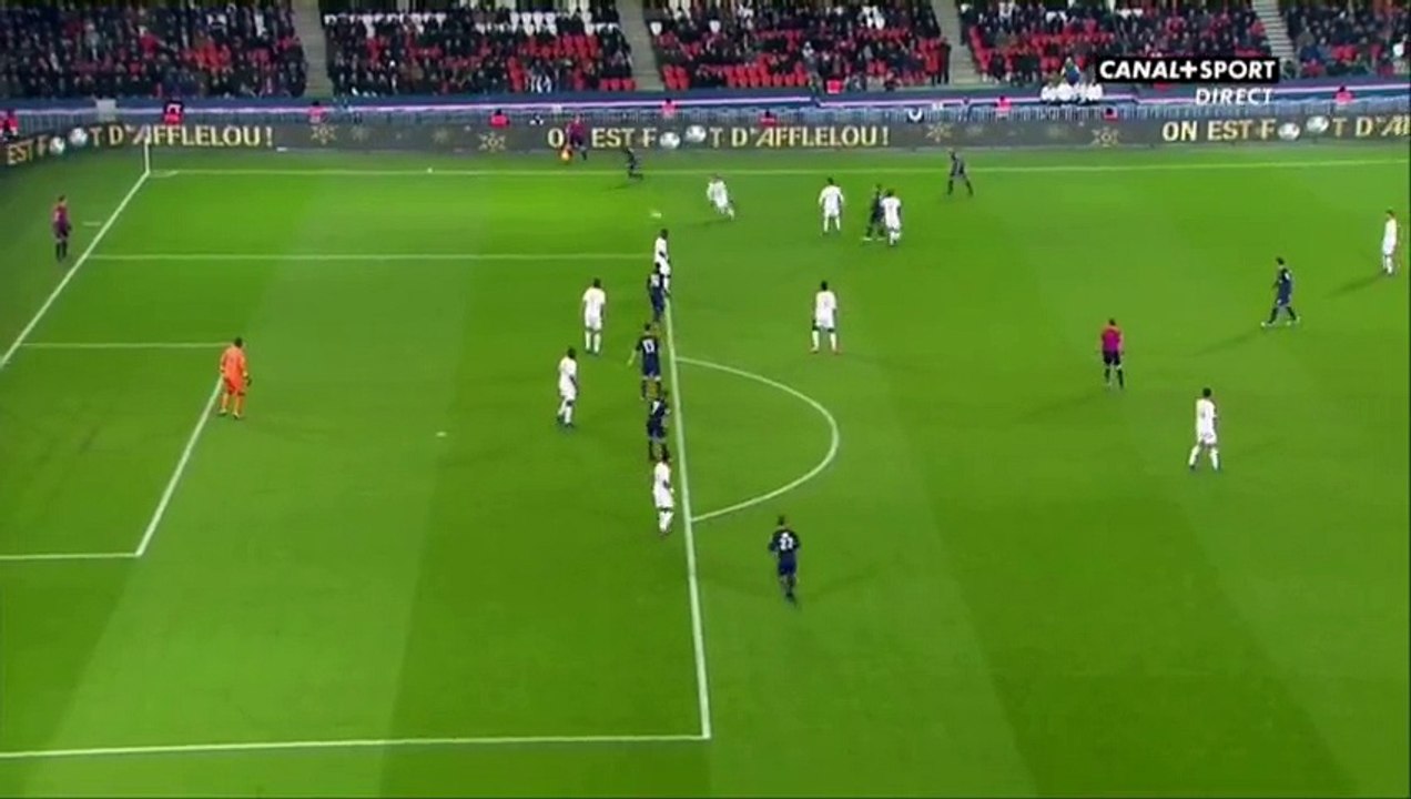 Lucas - Goal - PSG	2-0	Lille 14.12.2016