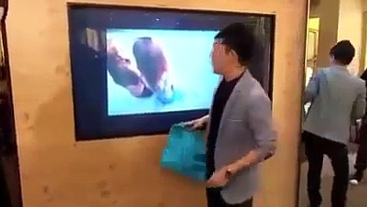 ‫اس آدمی نے تو کمال کر دیا‬ MUST WATCH