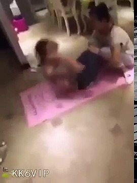 ‫بیوی نے اپنے خاوند کے ساتھ کیسا مزاق کیا‬ Wife with Husband