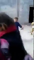 ‫چھوٹے بچے نےڈانس میں سب کو پیچھے چھوڑ دیا‬ Little Kid Dance MUST WATCH