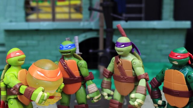 Teenage Mutant Ninja Turtles NEW TMNT Giant Raph Pez Dispenser and Ninja Turtle Mashems Parody
