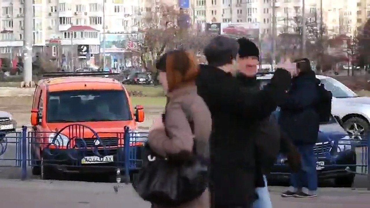 Уличный рэпер