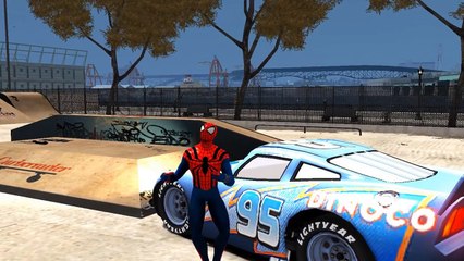 Spiderman el Hombre Araña conduce y juega con Rayo Mcqueen de Cars 2 Disney Pixar 3D