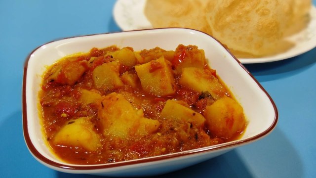 How to fry potato for make tomato aludam part 2