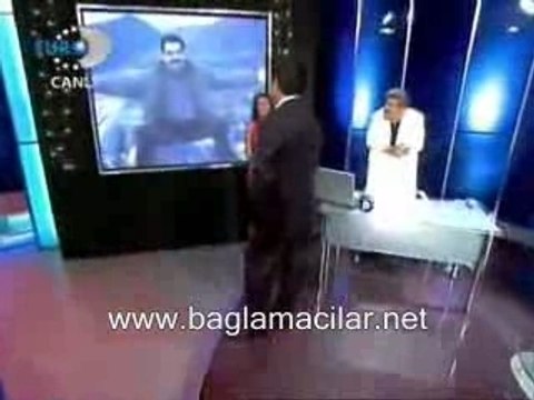 Ibrahim tatlıses-yalnızım dostlarım