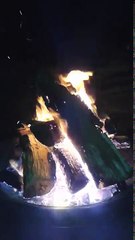 T'as pas de cheminée ? 3h de feu pour noël sur ton ordi !