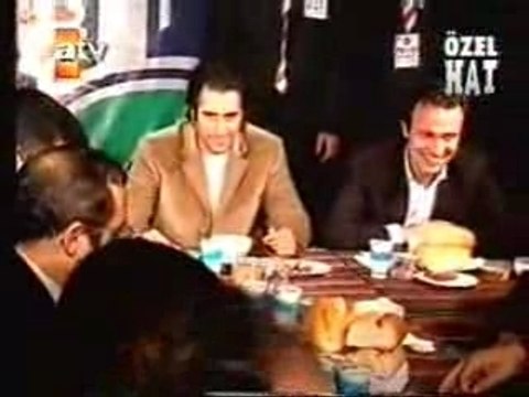 Mahsun Kırmızıgül iftar Yemeği