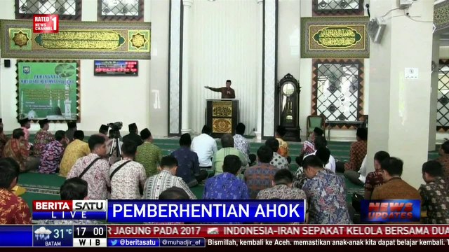 Jadi Terdakwa, Ahok Diberhentikan Sementara