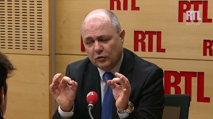 Bruno Le Roux annonce une modification de la loi sur la légitime défense pour les policiers
