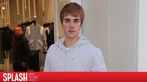 Justin Bieber critica los fotógrafos por preguntarle cosas bobas