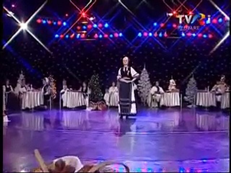 Mirela Manescu Felea-  Ma trezii in miez de noapte