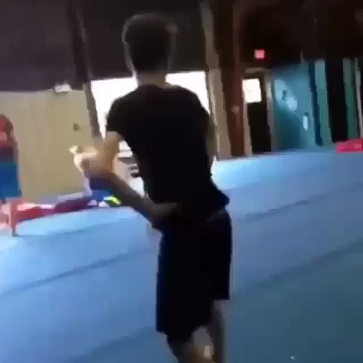 Dance Krtay Taang Toot Gai