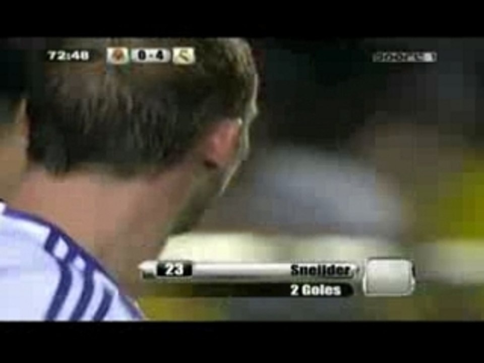 Wesley Sneijder vs Villareal
