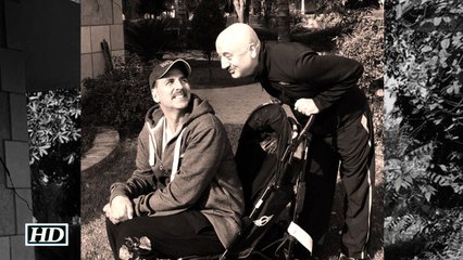 When Akshay Kumar turns TODDLER for Anupam Kher