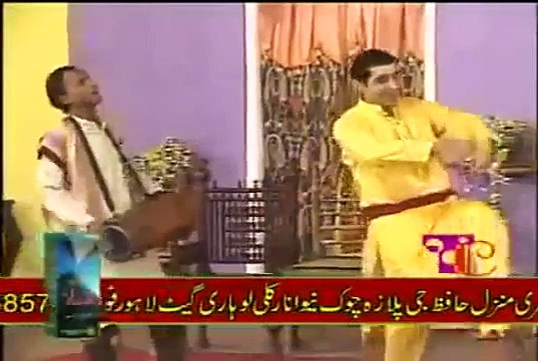Zafri Khan best funny dance in Pakistani Punjabi Stage Drama funny clips - Video Dailymotion
