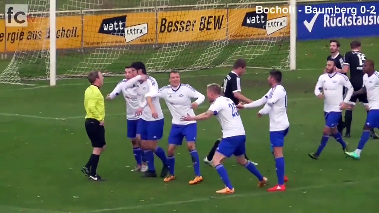 L'arbitre lui offre un penalty, ce joueur fair-play le refuse
