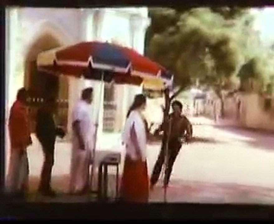 Enakenna Piranthava - Kizhakku Karai