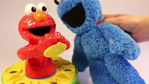 Play Doh Elmo Shape & Spin Elmo Carrusel de Figuras Cookie Monster Playdough Hasbro Toys