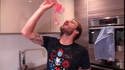 PEWDIEPIE-$1 PISS VS $680 PISS